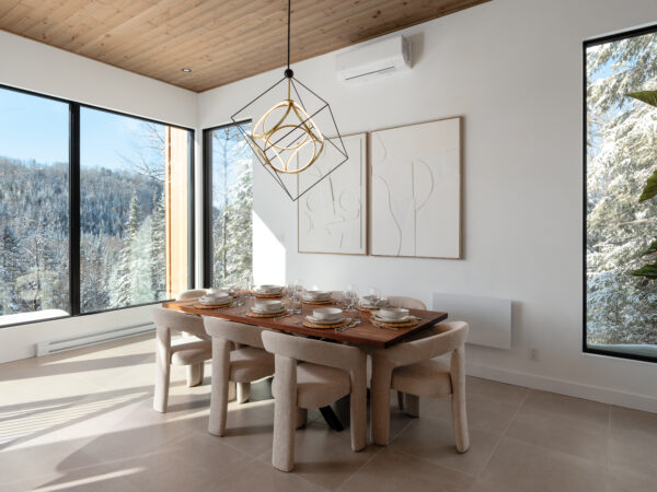 Dining room for 8
