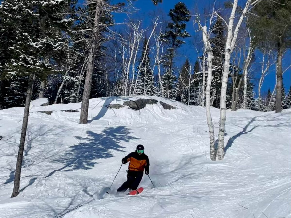 Winter outdoors in Saint-Côme